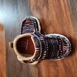 Twisted X Toddler shoes size 5, Aztec print blue, red and white. Super cute
